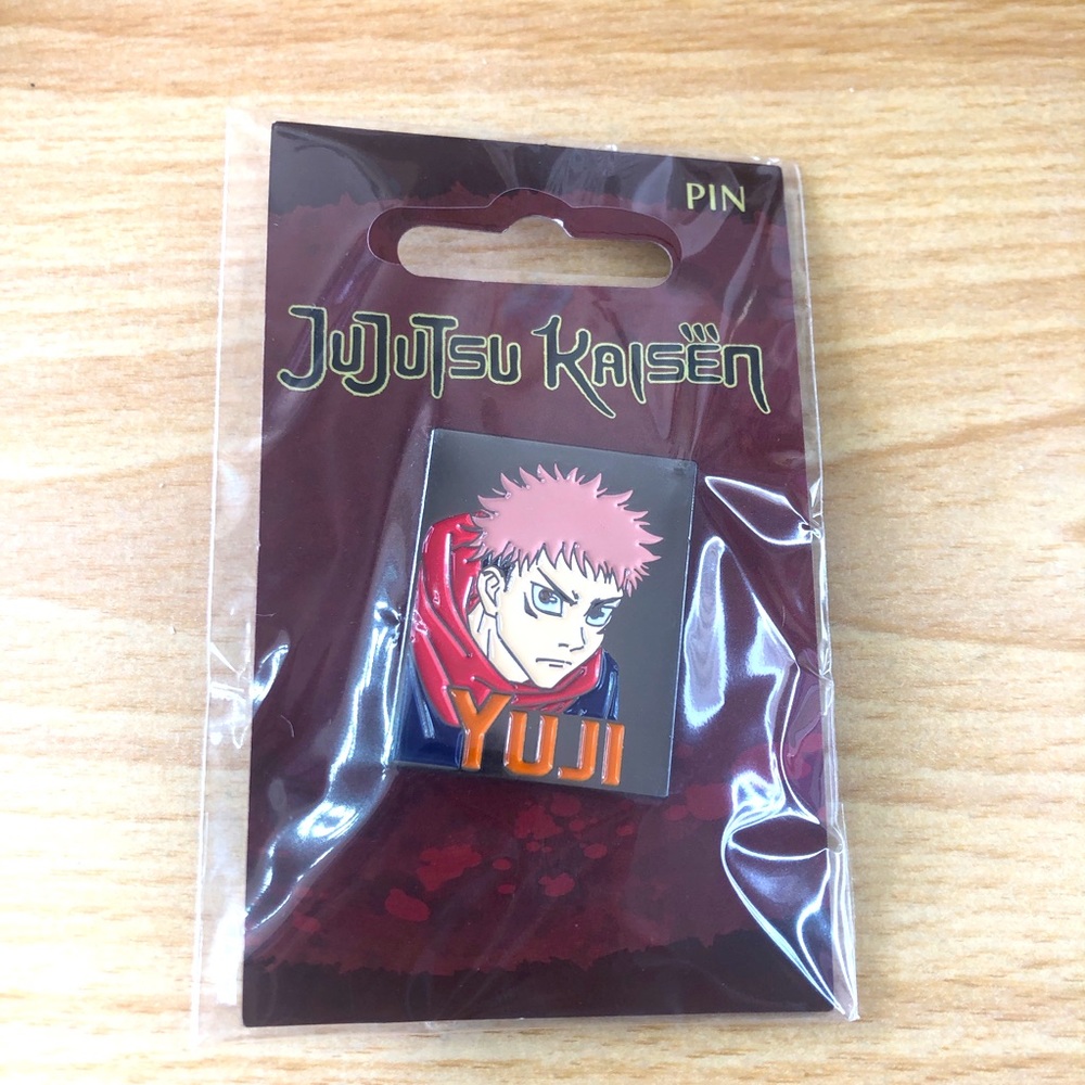 Jujutsu Kaisen Yuji Itadori Enamel Pin
